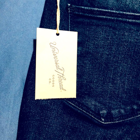 Universal Thread High Rise Bermuda Shorts - Picture 2 of 6